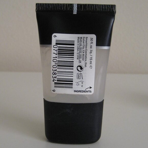 2 For 1: Make Up For Ever HD Powder & Smashbox Photo Finish Primer - Picture 3 of 6